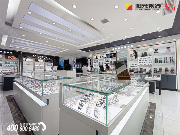 開眼鏡店需要多大面積，眼鏡店面積多大最好？